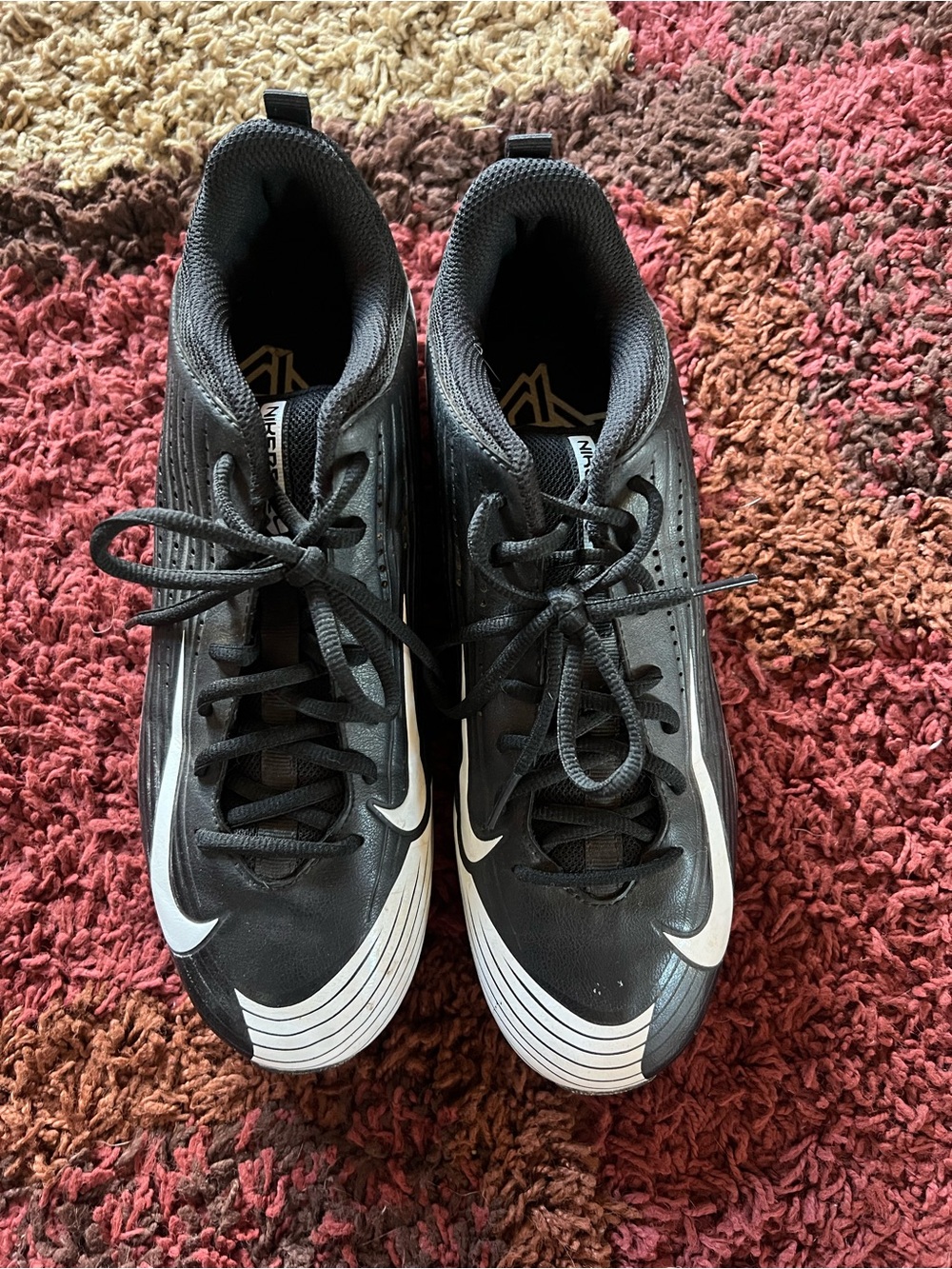 Nike Men’s Black and White Athletic Cleats
